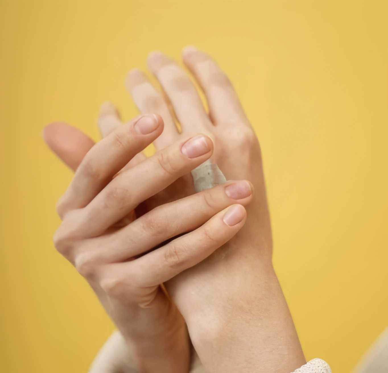 Přírodní manikúra